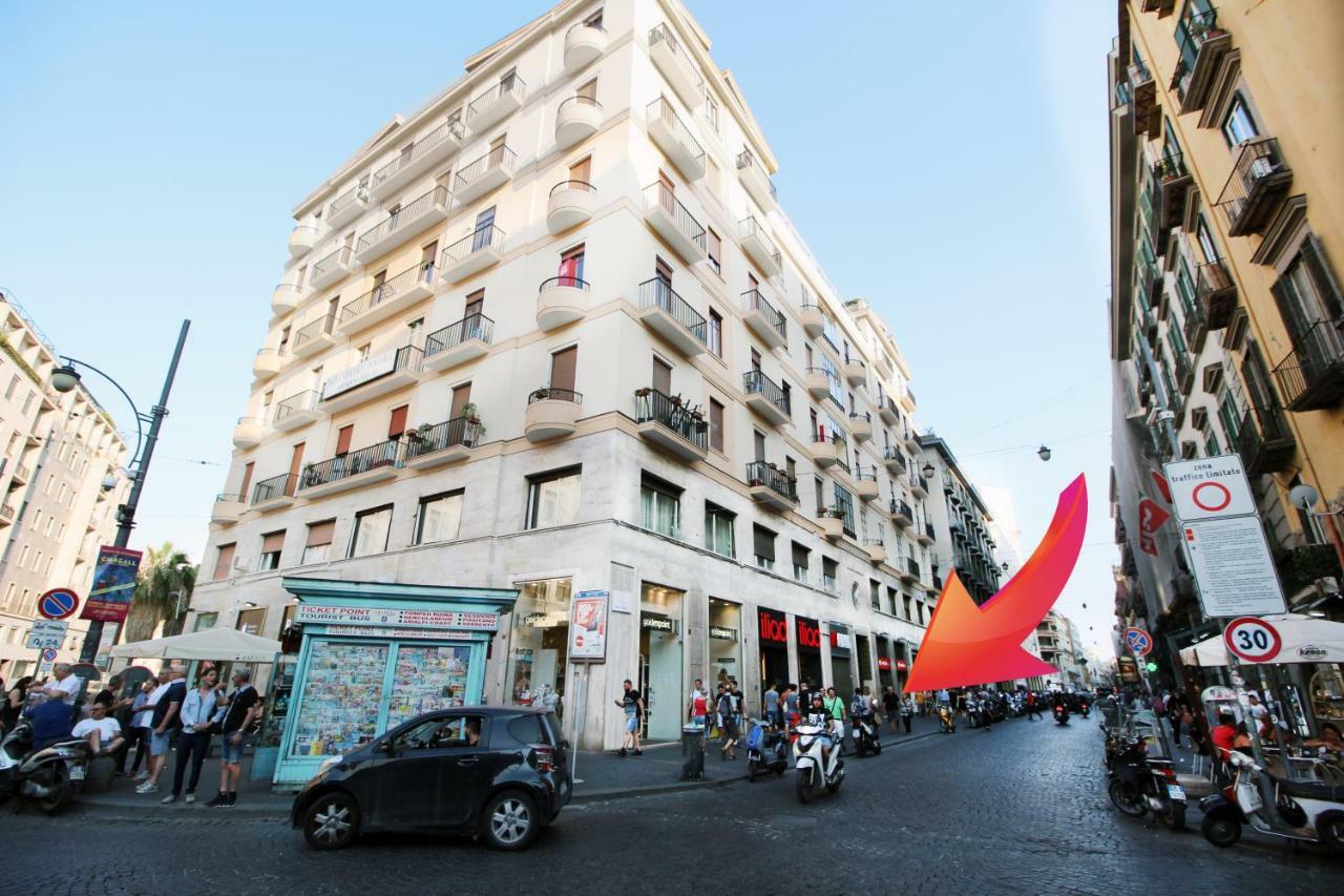 Hotel Piazza Carita Neapel Exterior foto